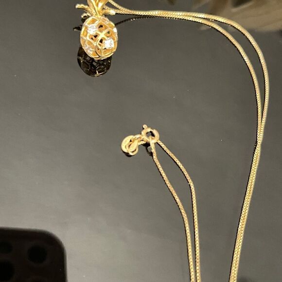 Vermeli pineapple necklace with rhinestones - Picture 4 of 4